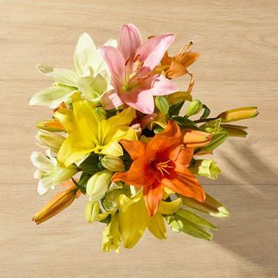 Mother's Day Lilies Bouquet - Deluxe Shop Flowers - The Bouqs Co.