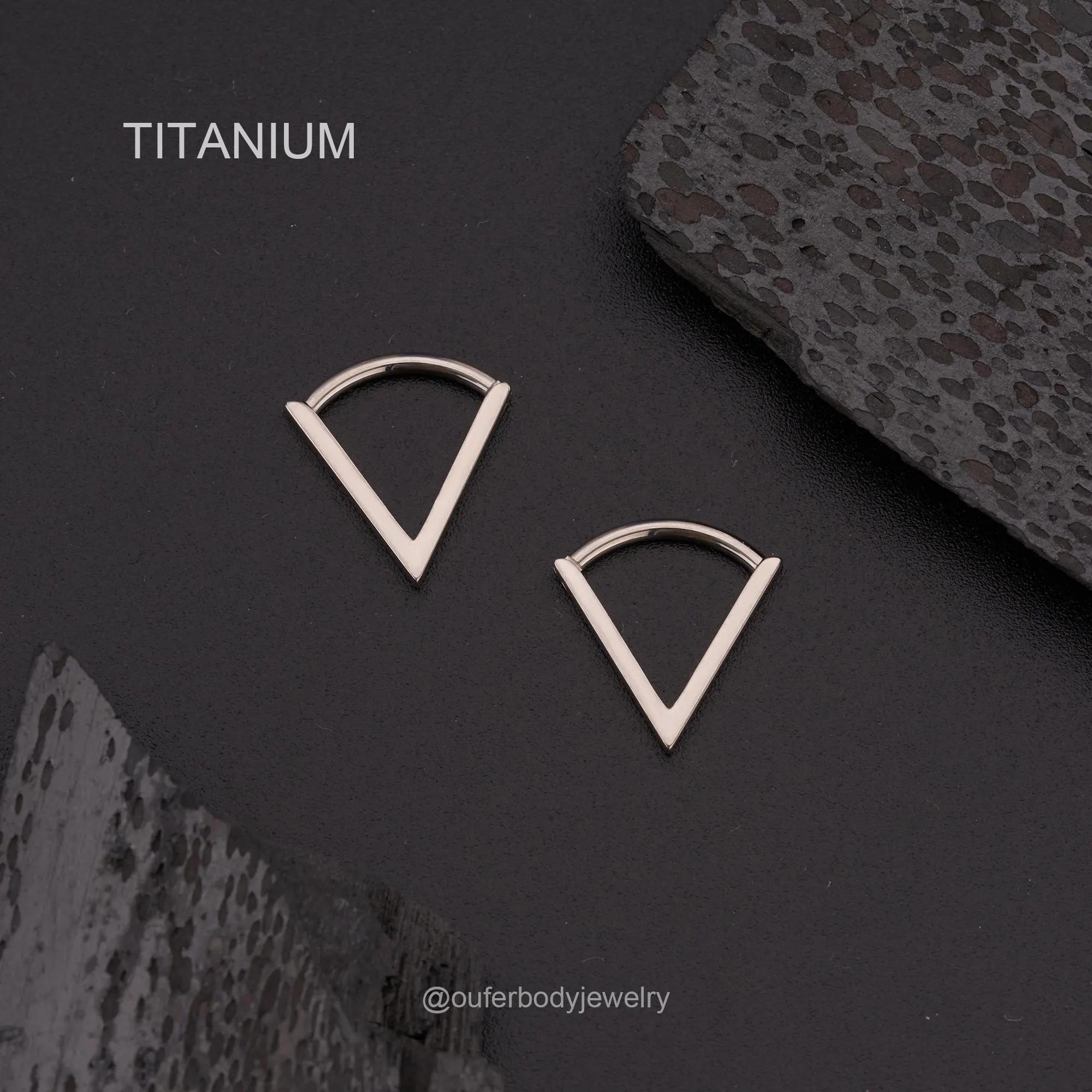 Piercing al setto nasale con anello a V spesso in titanio da 16G, piercing al setto nasale con cerniera, piercing al setto nasale, piercing all'elica,