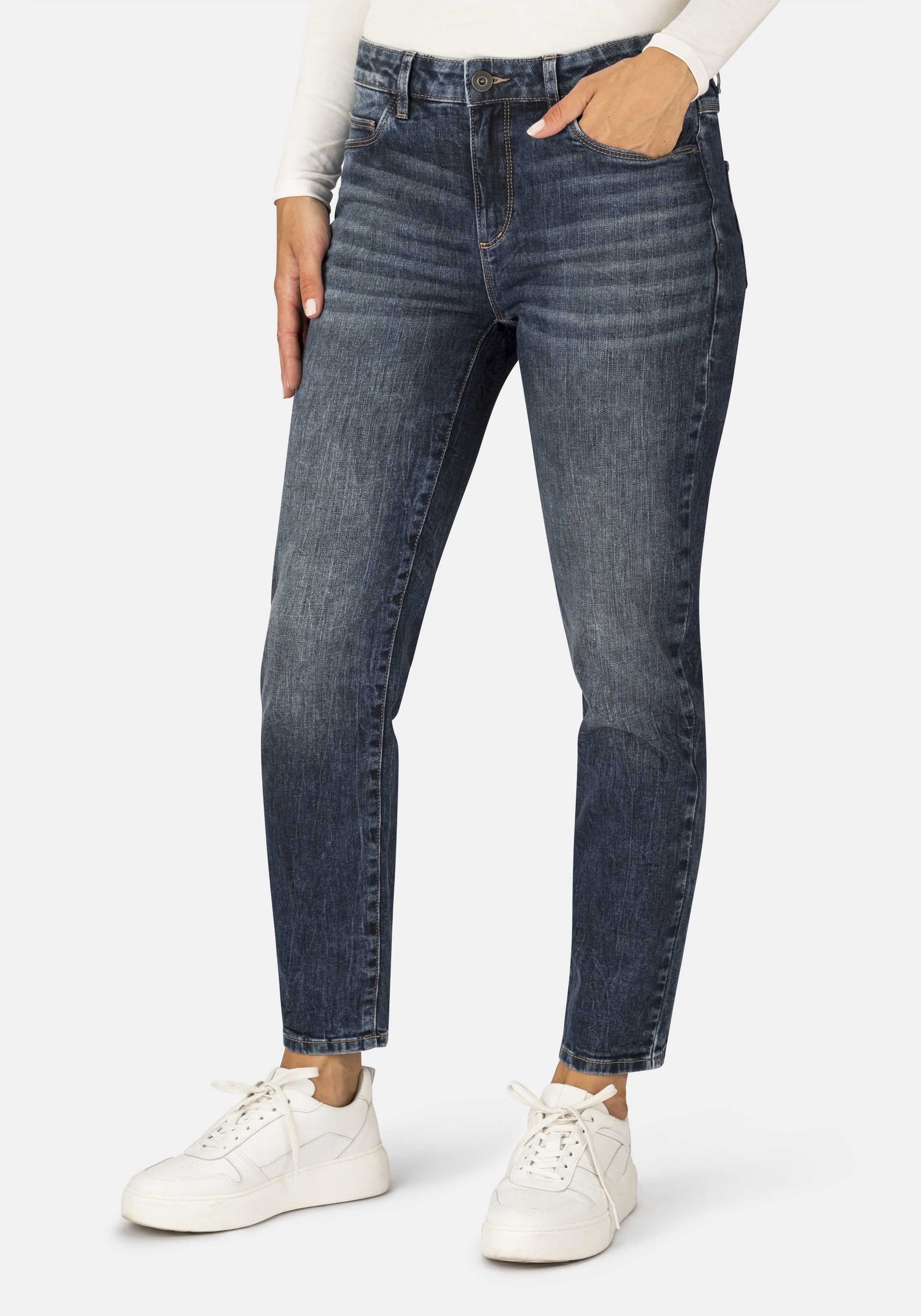 5-Pocket-Jeans STOOKER WOMEN "Zermatt Denim Indigo Straight Fit", Damen, Gr. 44, Länge 32, blau (indigo blau denim), Denim/Jeans, 99% Baumwolle, 1% Elasthan, straight fit lang, Jeans 5-Pocket-Jeans, Straight Fit Casual Clean Wash Denim Jeans für Damen