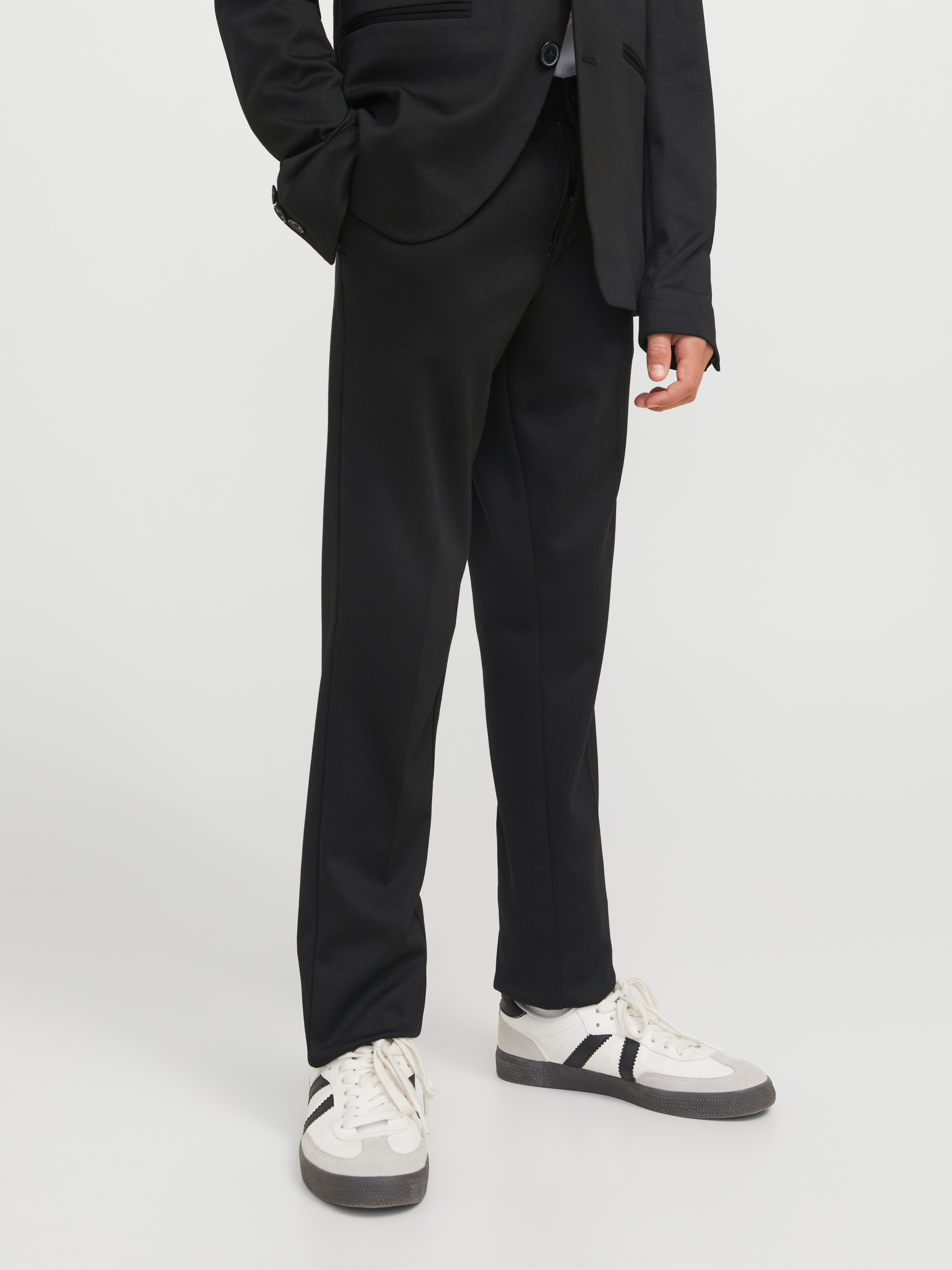 Anzughose JACK & JONES JUNIOR "JJEJAXON bietet Komfort durch elastische Passform", Jungen, Gr. 134, N-Gr, schwarz, Jersey, Obermaterial: 79% Polyester, 18% Viskose, 3% Elasthan, unifarben, Modisch, slim fit knöchellang, Hosen, unifarben, modisch,... Image