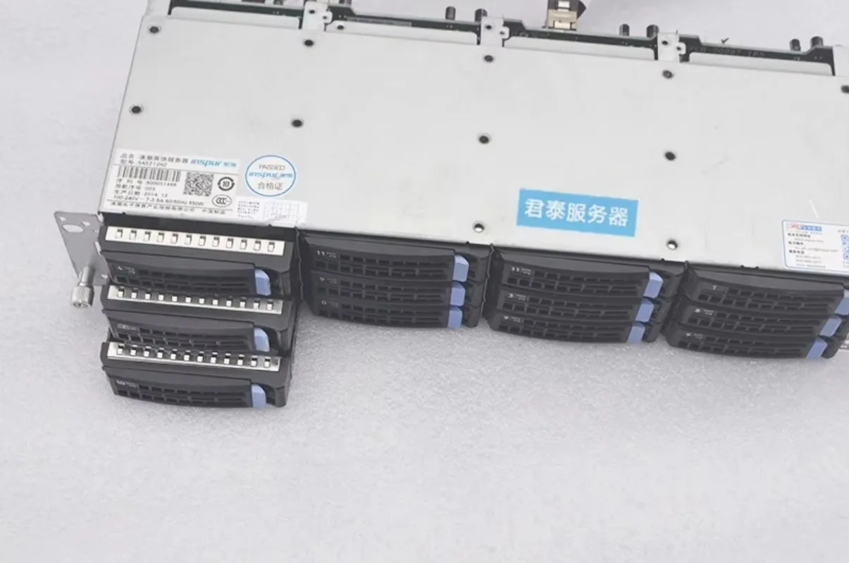 12-Gb-Speicher NAS Black Qunhui CDN Hot-Swap-fähiges Gehäuse der SAS-Serie, 12-Schachtel 3,5-Zoll-6-Gb-Festplattenkäfig, Image
