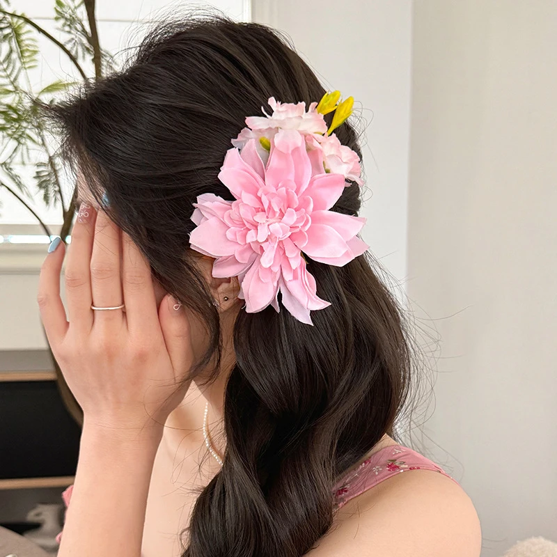 1 Stück böhmische rosa Blumen-Haarnadel, Entenschnabel-Clip, Stirn-Seiten-Pony-Clip, Super-Fee-Kopfschmuck, geeignet für den Urlaub am Meer Image