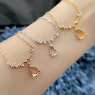 Necklaces+Pendants