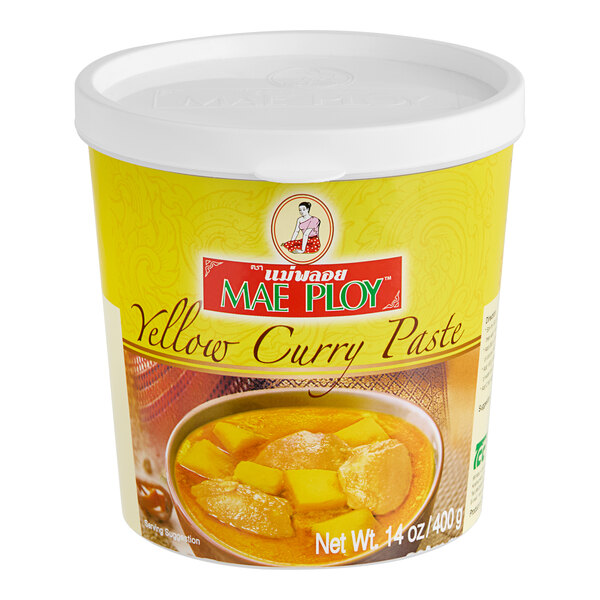 Mae Ploy Yellow Curry Paste 14 oz. - 24/Case