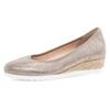 Keilpumps GABOR "GENUA", Damen, Gr. 40, gold (goldfarben), Ziegenveloursleder, metallic, klassisch, Schuhe, Businesschuh, Komfortschuh, Schlupfschuh in Bequemweite G (= weit)