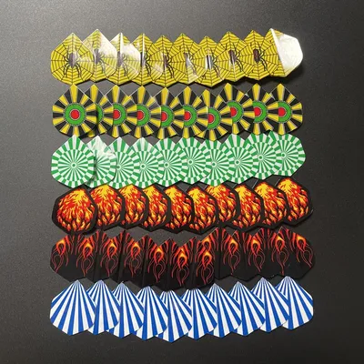 Neue 60 Stück/Set Dartflügel im 6 Stil, widersteht eine Vielzahl von Mustern für professionelle Darts und Dartzubehör mit weicher Spitze Image