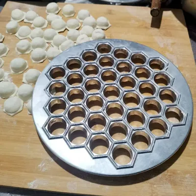 Russian Dumpling Mold 37 Holes Metal Ravioli Maker Pelmeni Meat Dumplings Cutter Effortless