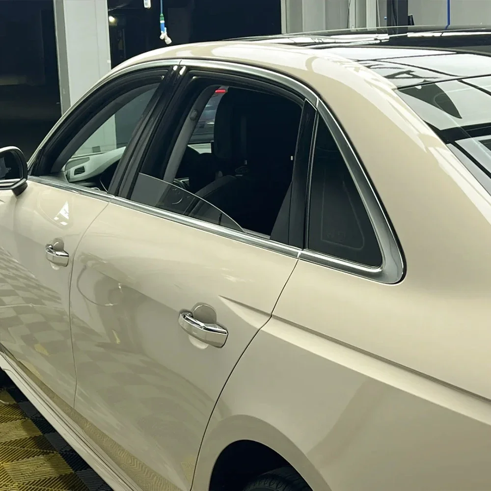 Ultraglanz, cremeweiß, Auto-Tuning-Folie, Vinylfolie, PET-Autoaufkleber, wasserfest, selbstklebend, Motorradaufkleber für Autozubehör Image