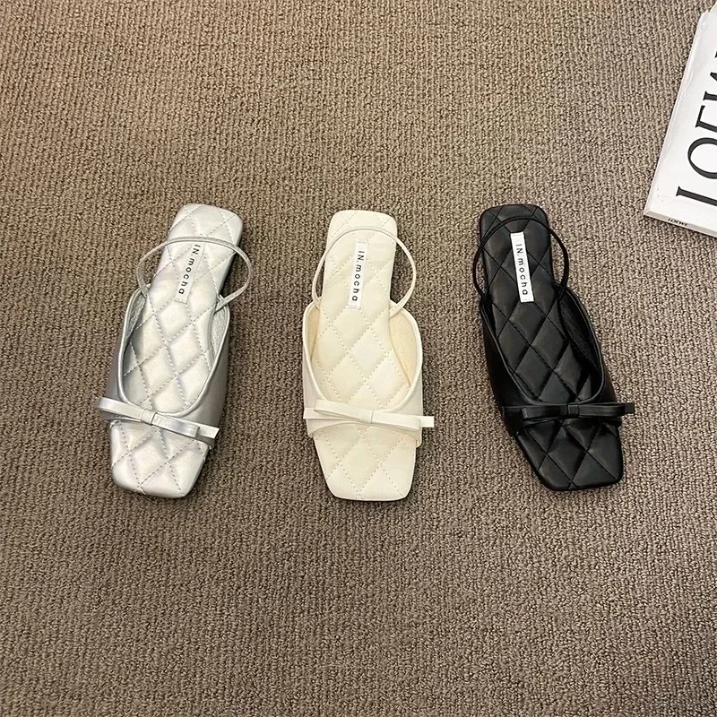 Sandalen Frauen Neue Trend Flache Sohle Hausschuhe Im Sommer Schwarz Quadratischen Kopf Bequeme frauen Schuhe Bowknot Urlaub Strand Schuhe