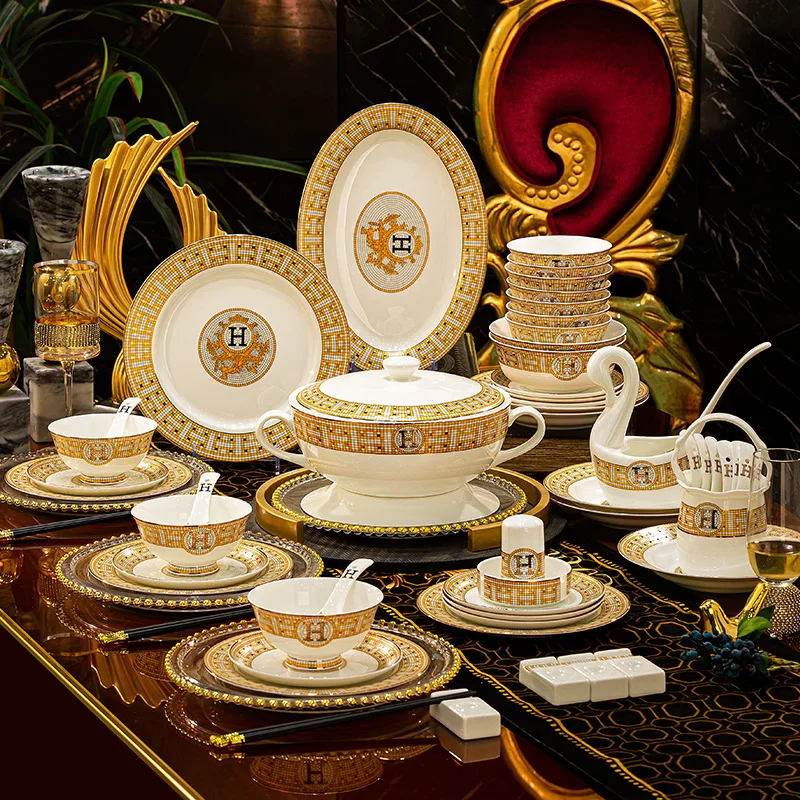 Bone China Luxus Geschirr Sets Weihnachten Küche Geschenk Gäste Porzellan Teller Set Hochzeit Party Jogo De Jantar Gerichte Image
