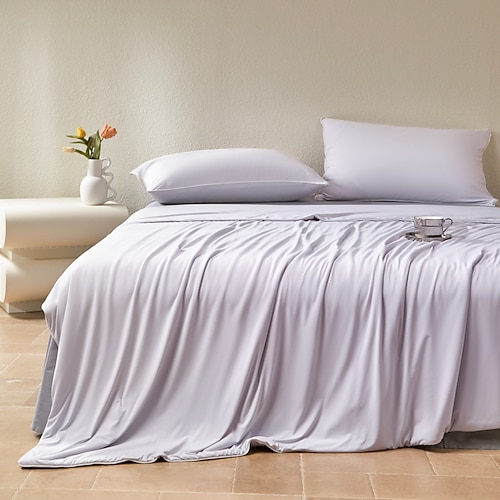 Kühlende organische Seide Sommerdecke maschinenwaschbar ultraweich atmungsaktiv leicht Bettdecke ideal für heiße Schläfer Sommernutzung Image