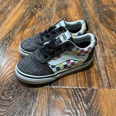 Vans Shoes | Vans Size 8 Toddler Girls Sparkle Shoes Old Skool Checkered Glitter | Color: Red | Size: 8g