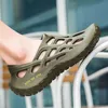 Sommer Männer Sandalen Licht EVA männer Casual Schuhe Loch Schuhe Clogs Liebhaber Hause Garten Im
