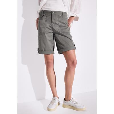 Bermudas STREET ONE "Style Yulius", Damen, Gr. 40, N-Gr, overcast grau, Web, Obermaterial: 98% Baumwolle, 2% Elasthan, unifarben, casual, regular fit kniefrei, Hosen, mit Turn-Up Image