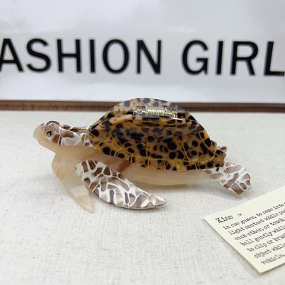 TEMU Elegant Ocean-inspired Acetic Acid Hair Clip - Turtle & Penguin Pattern, Cute Animal Print, Round Shape For 14+, Single Piece, Color Matching Design, Suitable For Homecoming Events Image