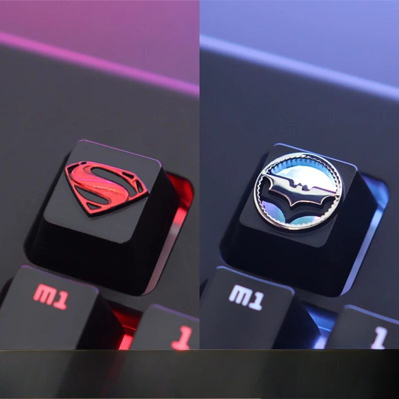 Batman Superman Film Charakter Periphere mechanische Tastatur Kappe kreative Persönlichkeit Zink Aluminium Metall durchscheinende Tastenkappen Image