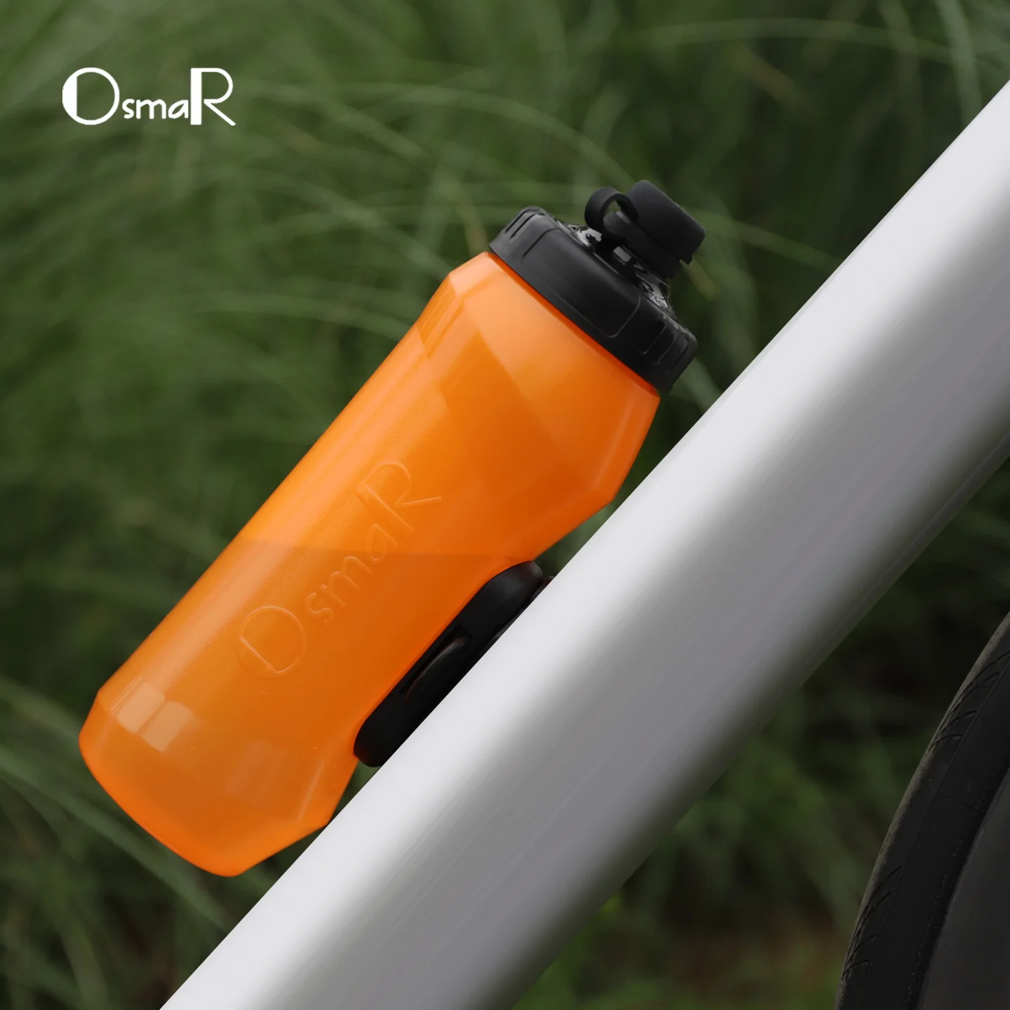 OsmaR Fahrrad-Wasserflasche mit magnetischer Basis, 450 ml/600 ml/750 ml, Fahrrad-Wasserflasche, PE-Material mit magnetischer Schnellverschluss-Montage Image