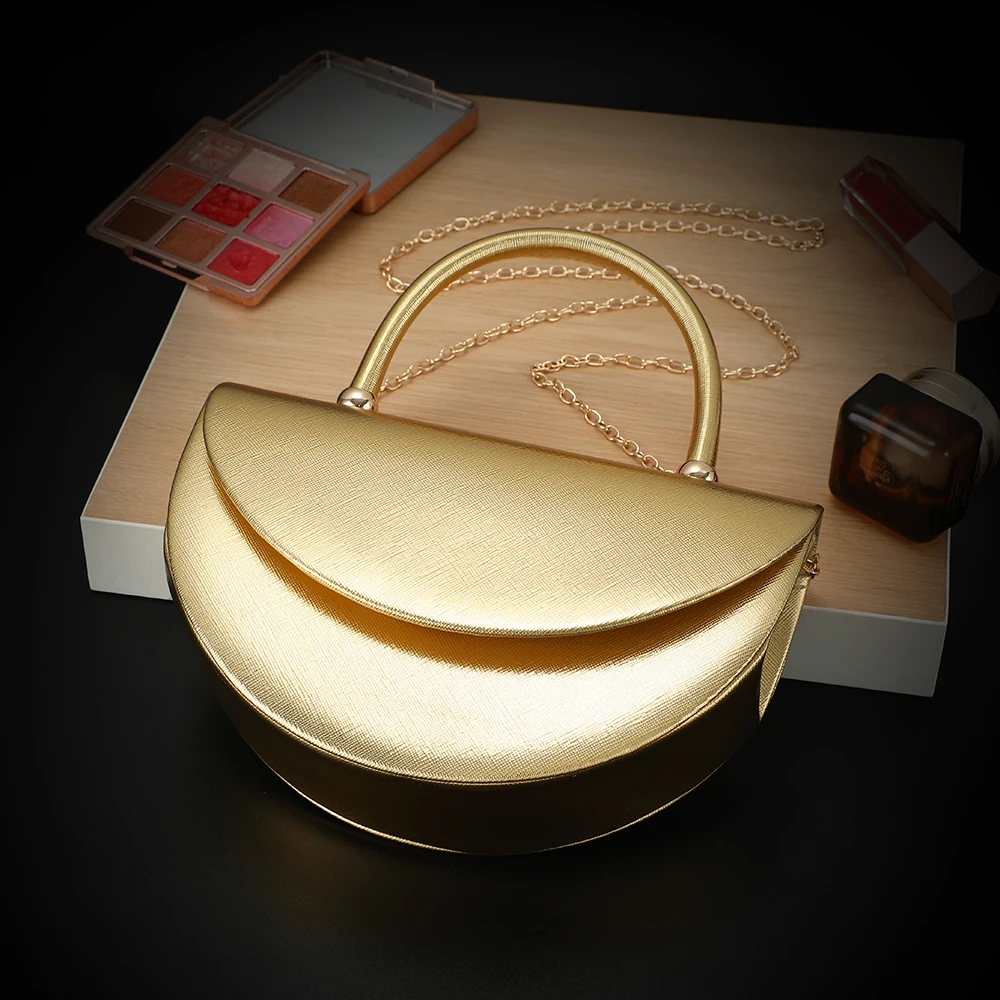 Sac à main demi-lune brillant pour robe de soirée, sac à bandoulière avec chaîne en métal délicat, sac cadeau à la mode, sac de rangement pour petits articles, nouvelle mode