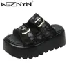 Metalldekoration Damen Hausschuhe Designer Sommer Sandalen Schnallen Vampir Cosplay Plattform Schwarz Gothic Schuhe für Damen Hausschuhe