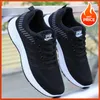 2025, neue Herrenschuhe, Freizeit-Hausschuhe, modische Sportschuhe, atmungsaktive Laufschuhe,