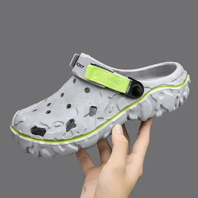 Big Size 47 Summer Men Slippers Fashion Outdoor Garden Clogs Men Hole Shoes Casual Shoes Water Shoes Comfort Home Soft Slippers