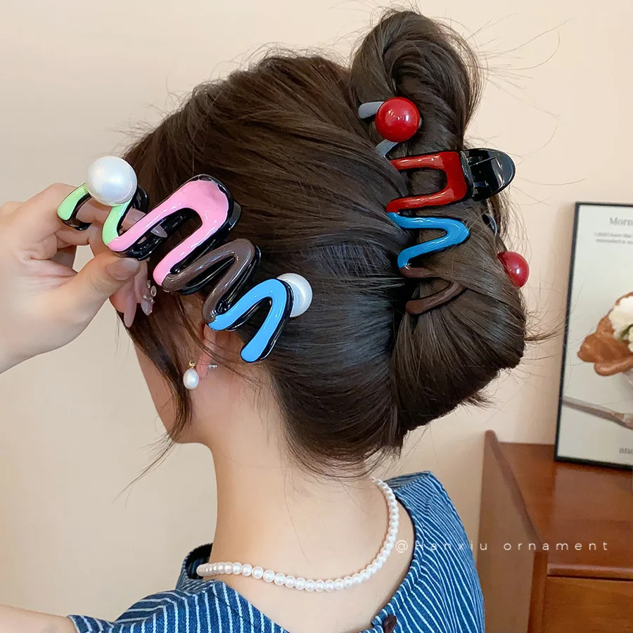 1 Stück Dopamin-Klammer mit bunten, gewellten Perlen, großer Hai-Klammer auf der Rückseite des Kopfes, stilvolle und vielseitige einfache Haarklammer Image