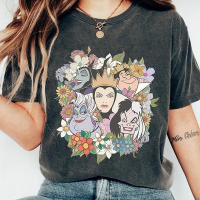 TEMU Floral Wreath Graphic T-shirt - & Queen De Vil Vintage Design, Olive Green Short Sleeve Casual Top For Women, Machine Washable Spring Summer Fall Apparel Image