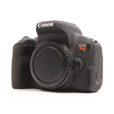 Used Canon EOS Rebel T7i