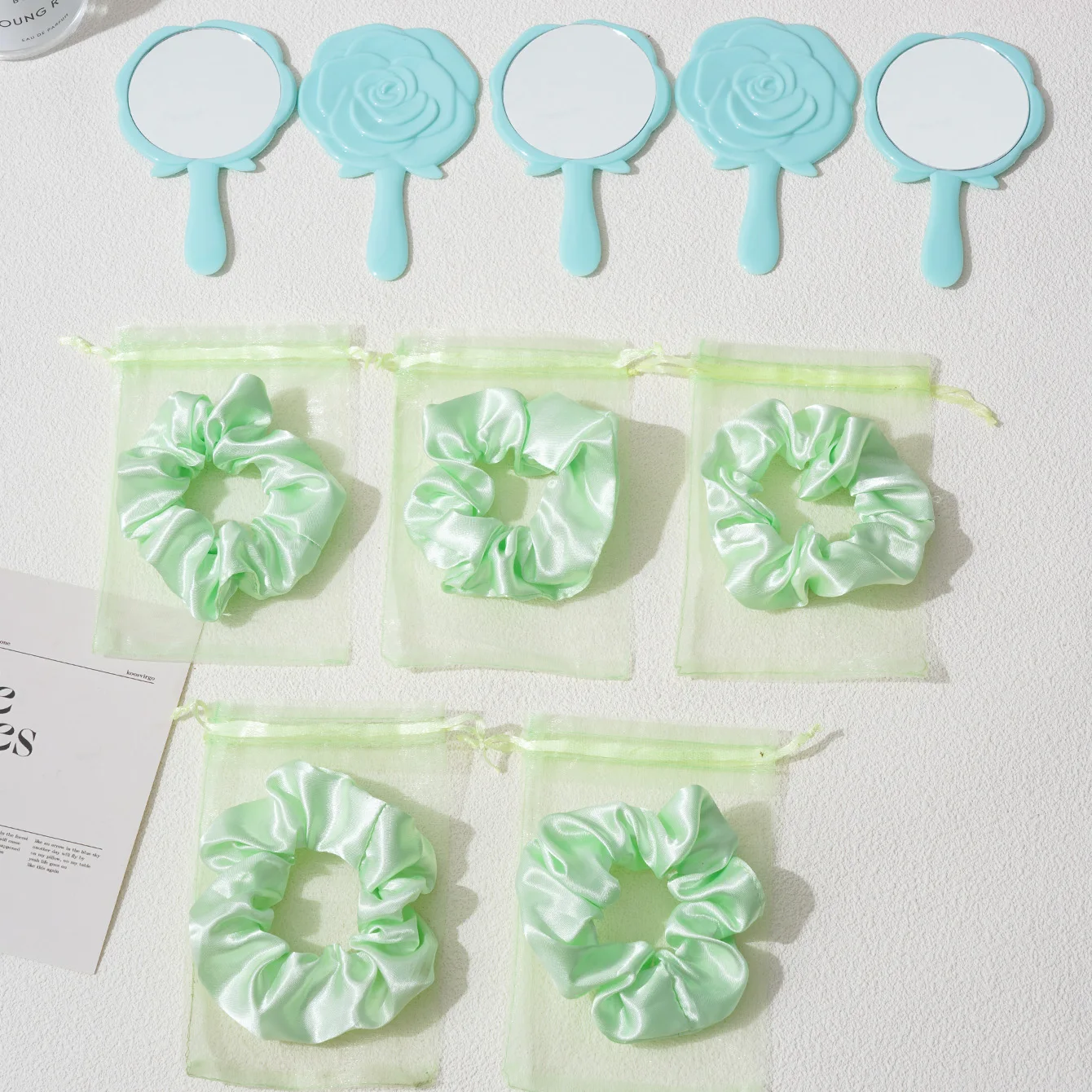 15-teiliges Handspiegel-Haargummi-Set mit Aufbewahrungstasche, tragbarer Reise-Kosmetikspiegel, Beauty-Tools für Brautjungfern-Geschenke