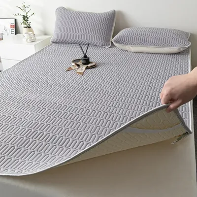 Cooling Bed Sheet Set with Pillowcases Ice Silk & Latex Quilted Breathable Cover Solid Summer Bedding Comfort & Heat Resistance