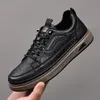 Mode Bord Schuhe Casual Turnschuhe für Männer Hohe Quanlity Leder Arbeit Schuhe Plattform Männlichen Sport Schuhe Atmungsaktive Wanderschuhe
