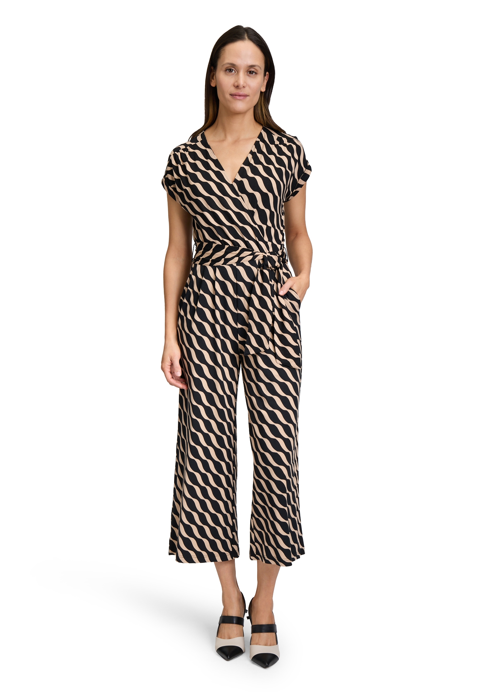 Overall BETTY BARCLAY "Damen Jumpsuit mit Eingrifftaschen", Damen, Gr. 44, schwarz (schwarz, beige), Jersey, Obermaterial: 95% Viskose, 5% Elasthan., figurumspielend, V-Ausschnitt, Overalls, Form Image