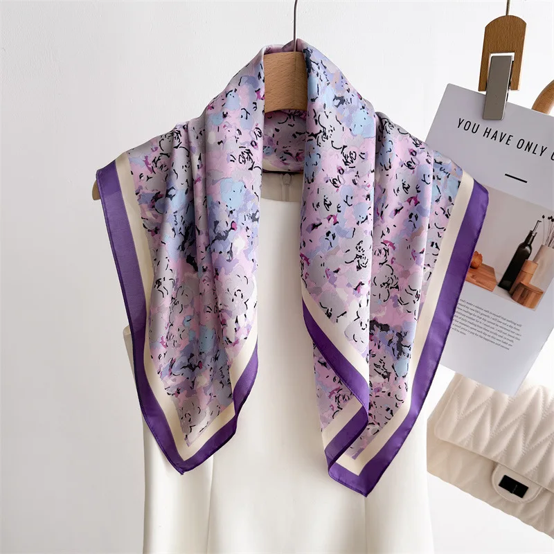 Luxus Blumendruck Schal Quadratischer Schal für Frauen Weiche Satin Wraps Halstuch Weibliche Haarbänder Band Stirnband Bandana Image