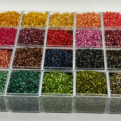 TEMU 6900 Glass Seed Beads, 2.5 Mm In 20 Colors, Used For Making, Including Bracelets, Necklaces, Rings, And Earrings. Image