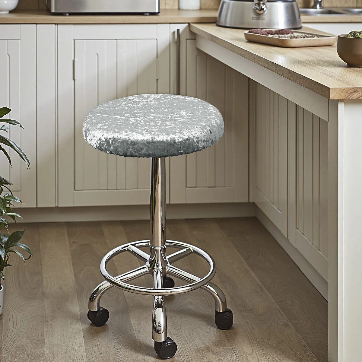 1 x runder Hockerbezug aus einfarbigem, elastischem Gold-Diamant-Samt, geeignet zum Dekorieren von Hotel-Barhockern Image