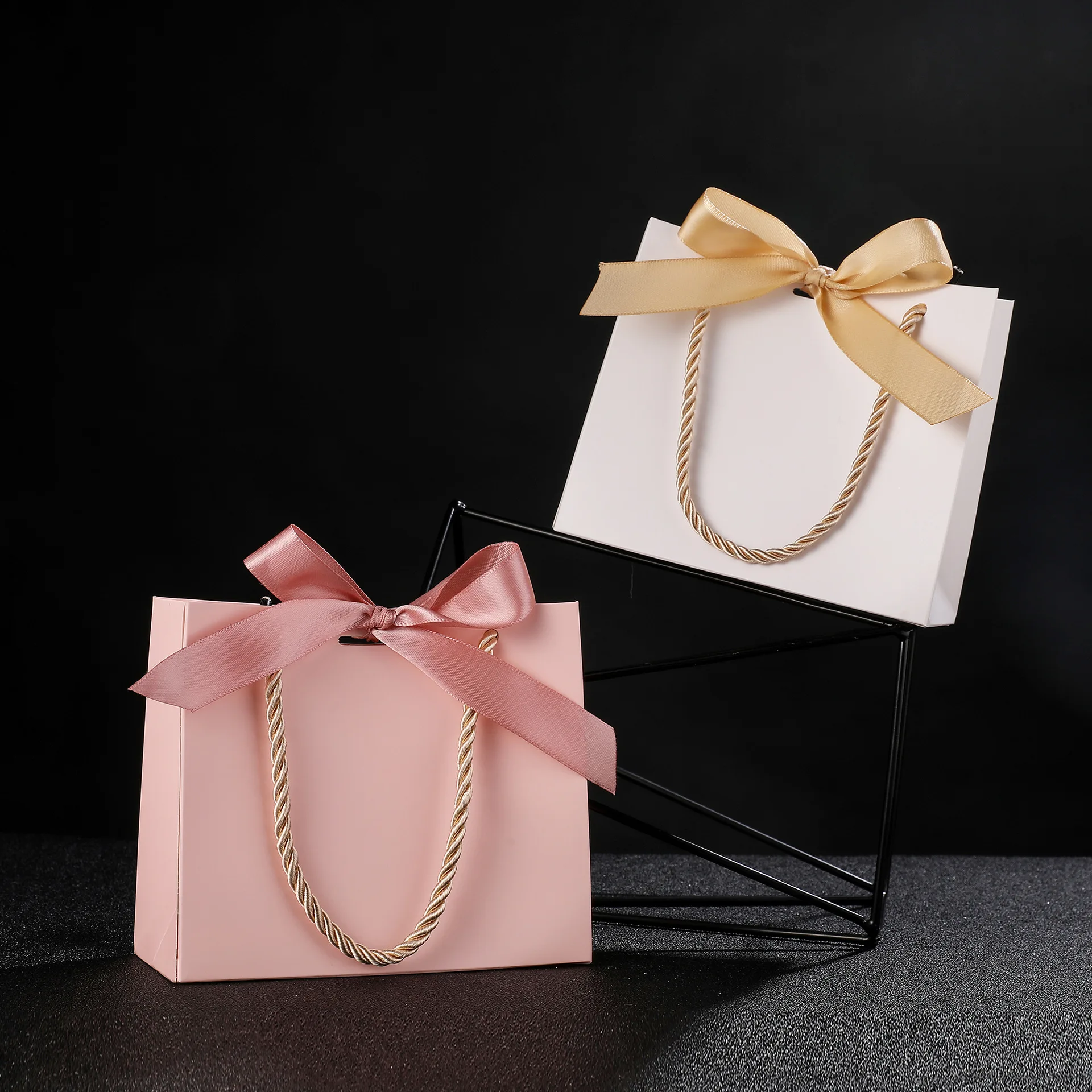 20 pezzi grazioso sacchetto regalo Kraft rosa scatola regalo in oro per libri regalo imballaggio sacchetti di scatola di carta con manico in oro sacchetto regalo in carta Kraft