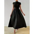 Plus Size 1XL-5XL Abito da pendolarismo casual da donna Tinta unita Girocollo Abito da donna Manica corta Elegante vestibilità svasata Abito lungo