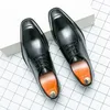 Männer Casual Oxford Schuhe männer Schwarz Kleid Hochzeit Schuhe Luxus Spitz Büro Mode Derby Schuhe