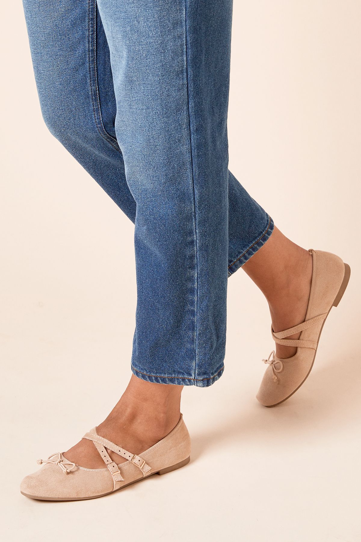 Dorothy Perkins Womens Margaret Faux Suede Cross Strap Mary Jane Flat Ballet Pumps - Taupe - Size UK 7