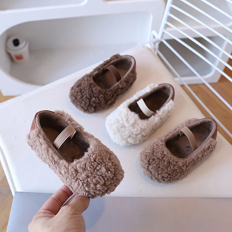 Winter Neue Kinder Flache Schuhe Pelz Abdeckung Kappe Licht Warme Kinder Casual Schuh 2024 Plüsch Warme Nicht-slip Freizeit bequeme Jungen Mädchen Schuh Image