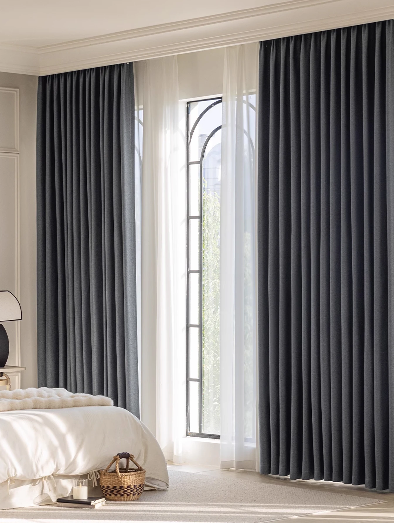 Hochwertige, einfarbige Chenille-Vorhänge, Schlafzimmer, Wohnzimmer, leicht, luxuriös, schlicht, modern, 100 % volle Verdunkelung Image