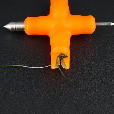 HUA Karpfenangeln 4-in-1 beschichtetes Geflecht Stripper Rig Tool Puller Line Tool Mehrzweck tragbares Knotter-Werkzeug Angelzubehör
