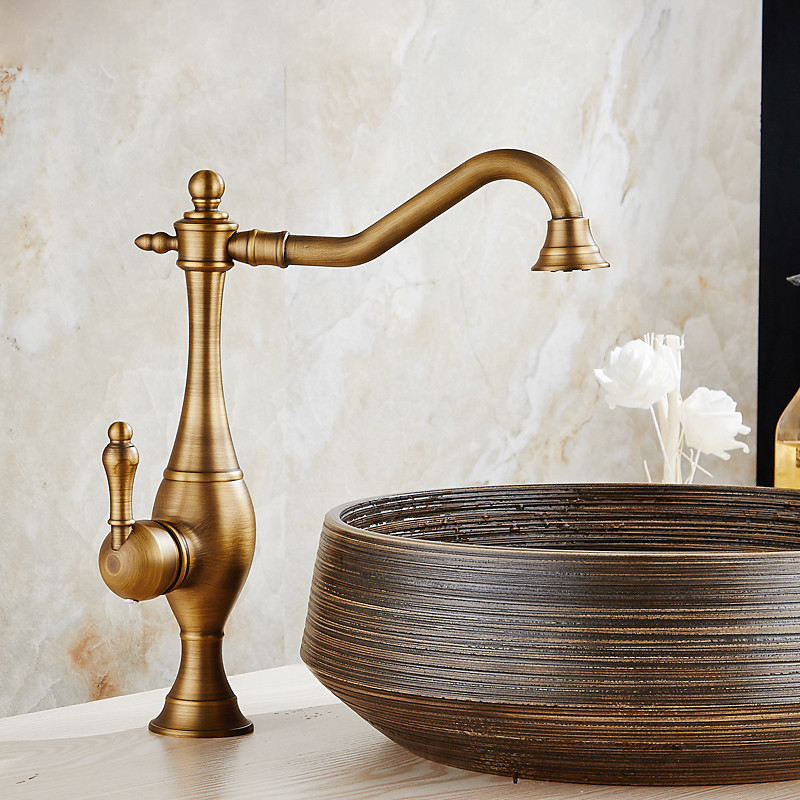 Kitchen Faucet,High Arc Single Handle One Hole Rotatable Standard Spout Retro Kitchen Taps(Antique Brass/ORB)