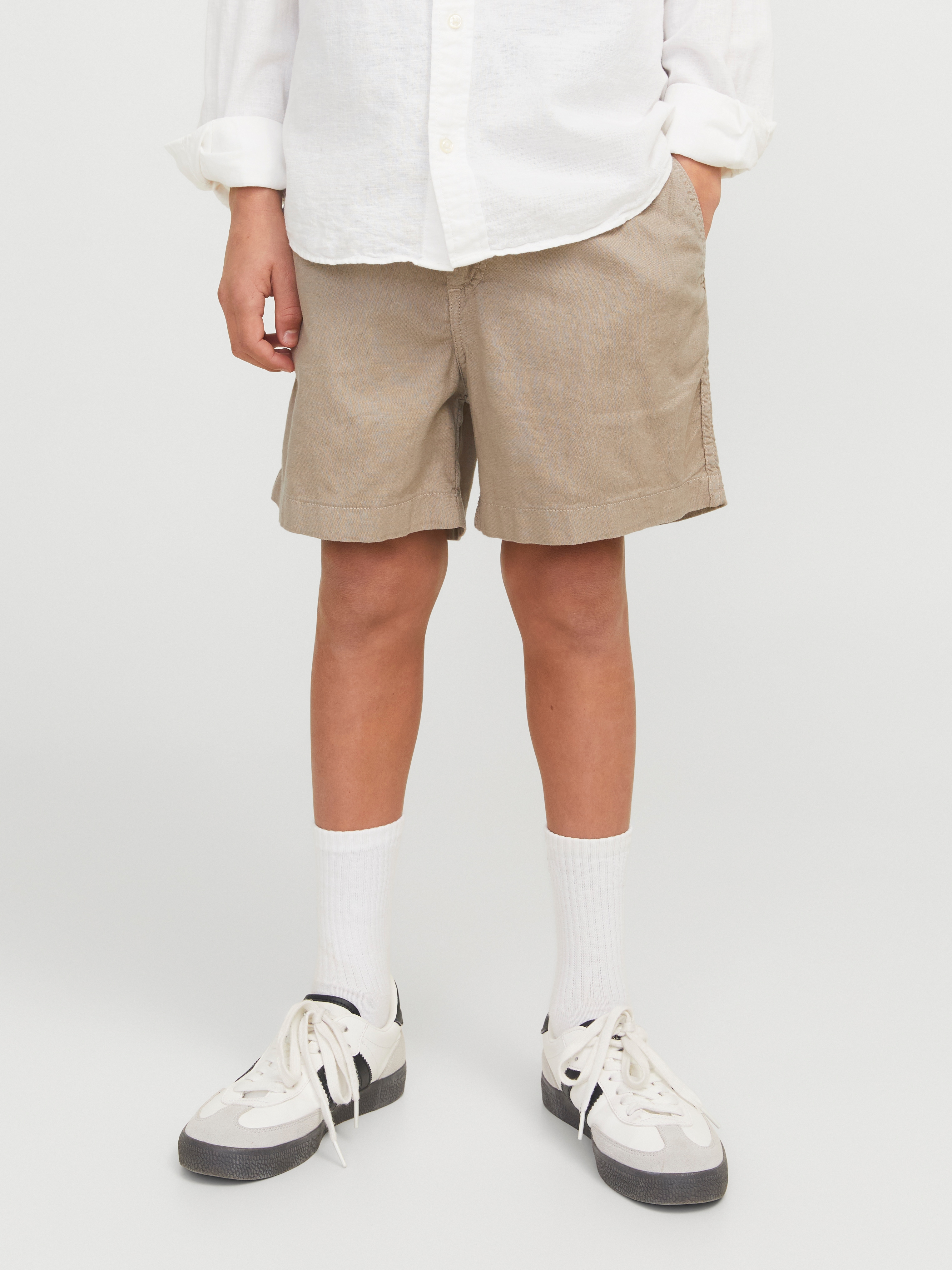 Jogg-Bermudas JACK & JONES JUNIOR "JPSTJAIDEN JJCAMPAIGN HYBRID BONDI JNR", Jungen, Gr. 140, N-Gr, beige (crockery), Web, Obermaterial: 80% Baumwolle, 20% Leinen, unifarben, Hosen