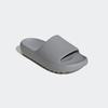 Badesandale ADIDAS SPORTSWEAR "LUMIA ADILETTE", Gr. 43, silber metallic, silber metallic, silber metallic, Synthetik, sportlich, Schuhe