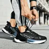 Herrenschuhe, Sommerschuhe, atmungsaktives fliegendes Mesh-Popcorn für Herren, komplett gepolstert, weiche Sohle, lässige Sportschuhe für Herren