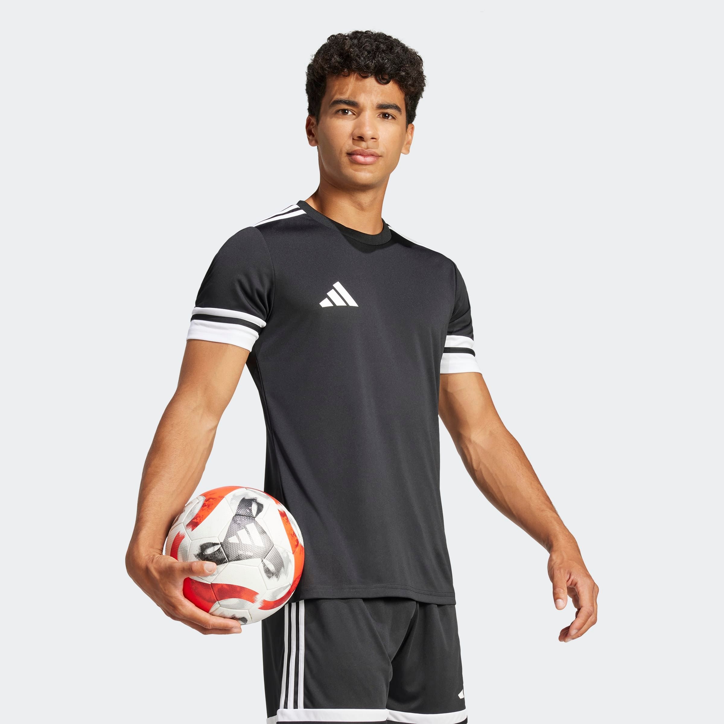 Fußballtrikot ADIDAS PERFORMANCE "SQUA25 JSY M", Herren, Gr. M, schwarz-weiß (schwarz, weiß), Obermaterial: 100% Polyester, Rundhals, Trikots Fußballtrikot
