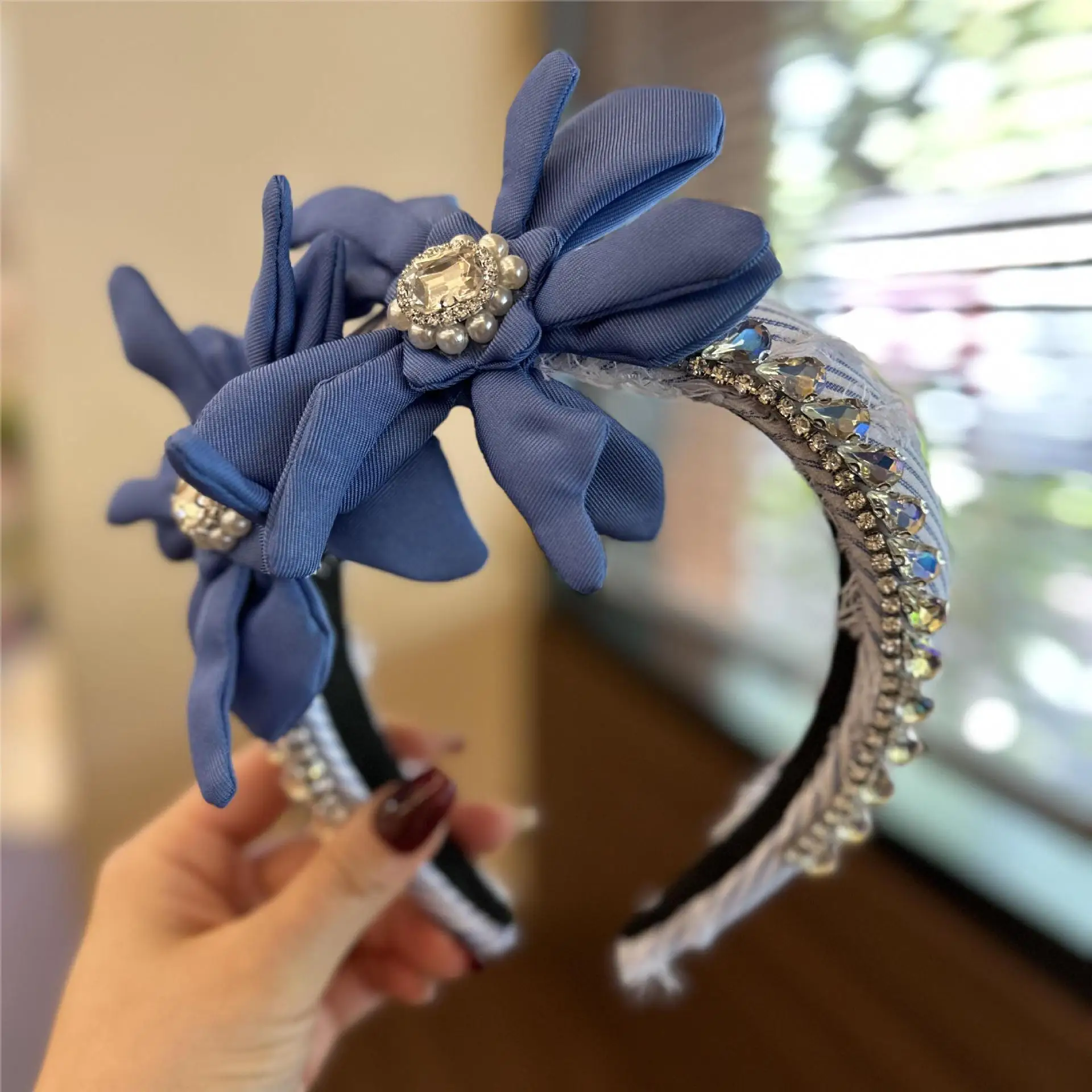 Neue Mode Blau Gestreiften Vintage Bogen Diamant Perle Luxus Stirnband Kristall Breites Haar Zubehör Stirnband für Frauen Großhandel Image