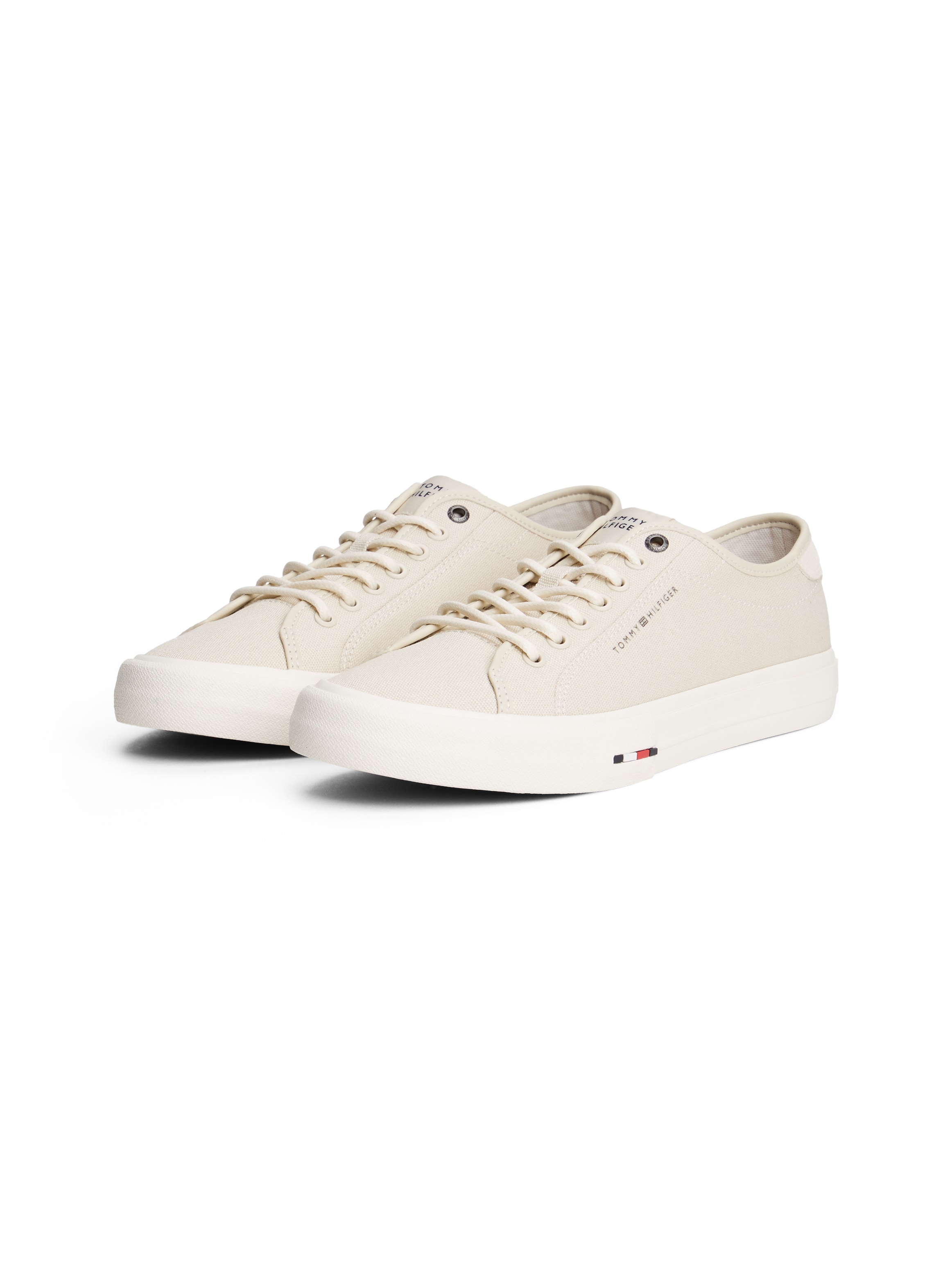 Sneaker TOMMY HILFIGER "TH HI VULC STREET CANVAS", Herren, Gr. 45, beige, Textil, unifarben, Sportlich, Schuhe, Freizeitschuh, Halbschuh, Schnürschuh mit Logoflag im Plateau