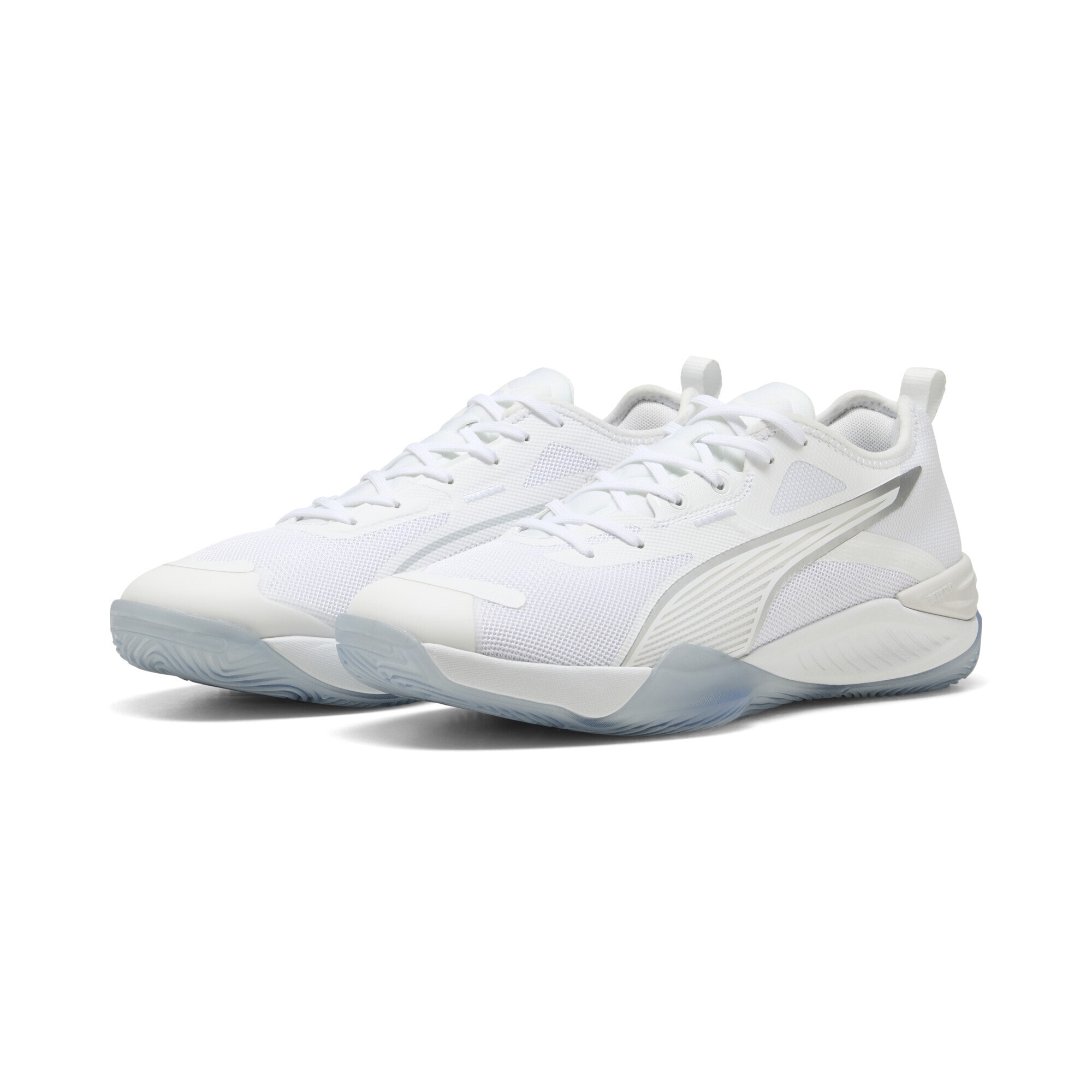 Trainingsschuh PUMA "Eliminate NITRO™ 4 Handballschuhe Erwachsene", Gr. 44, weiß (weiß silber metallic), Obermaterial: Textil, Synthetik; Futter: Textil; Innensohle: Textil; Laufsohle: Gummi, Synthetik, Schuhe
